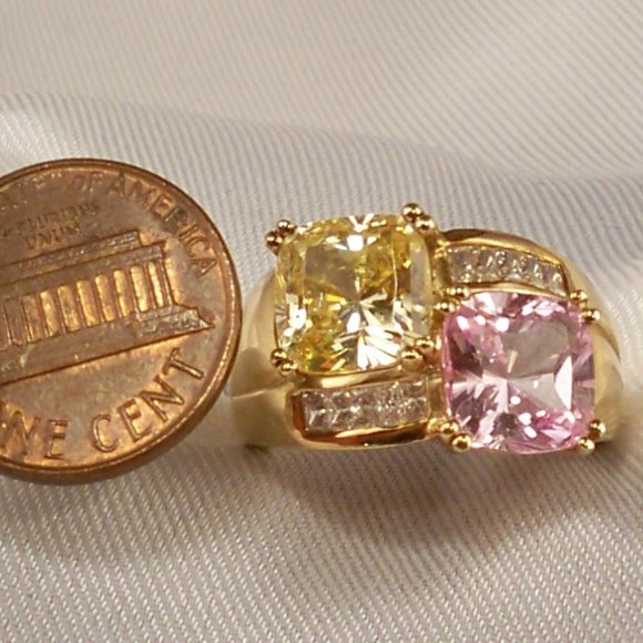 NEW Victoria Wieck Yellow & Pink Cubic Zirconias Gold Ring - Picture 6 of 10